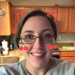 Meet your Posher, Emilie